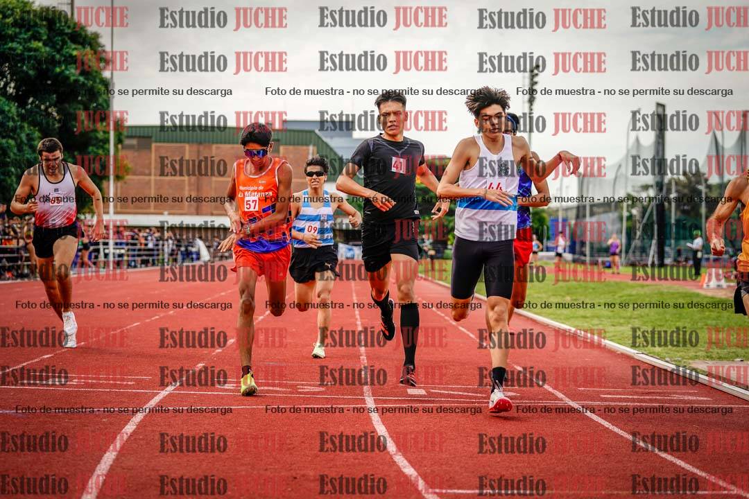Fotos de los 800 m de varones