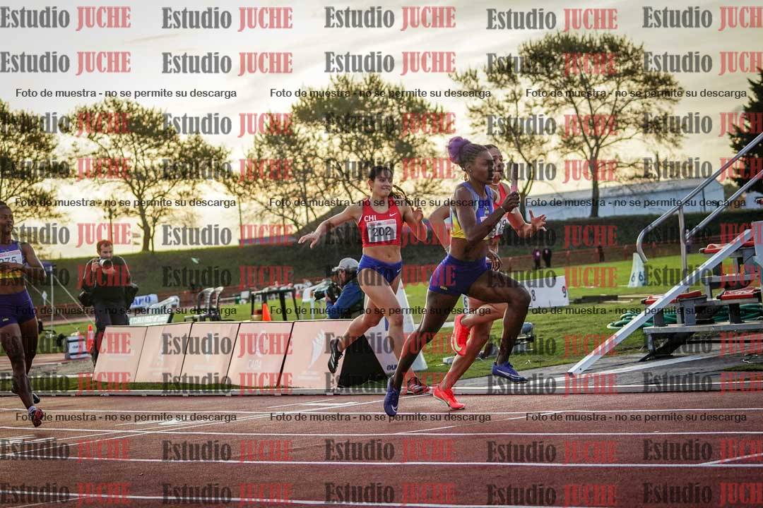 Fotos de los relevos 4x400 m de mujeres