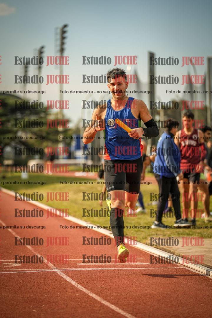 Fotos de las postas 4x400 m llanos de varones