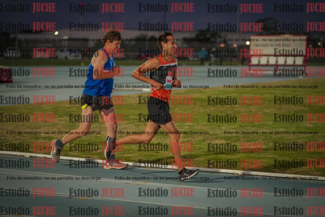 Fotos de los 3000 m llanos de varones