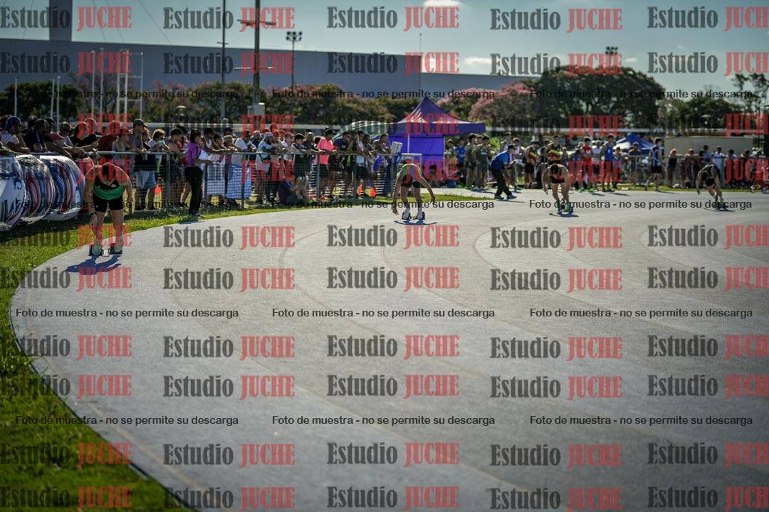 Fotos de los 400 m llanos de varones