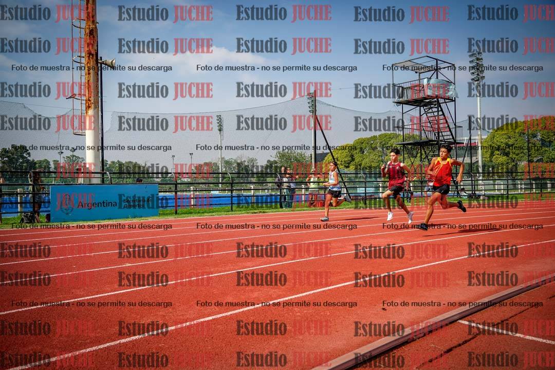 Fotos de los 200 m llanos de varones
