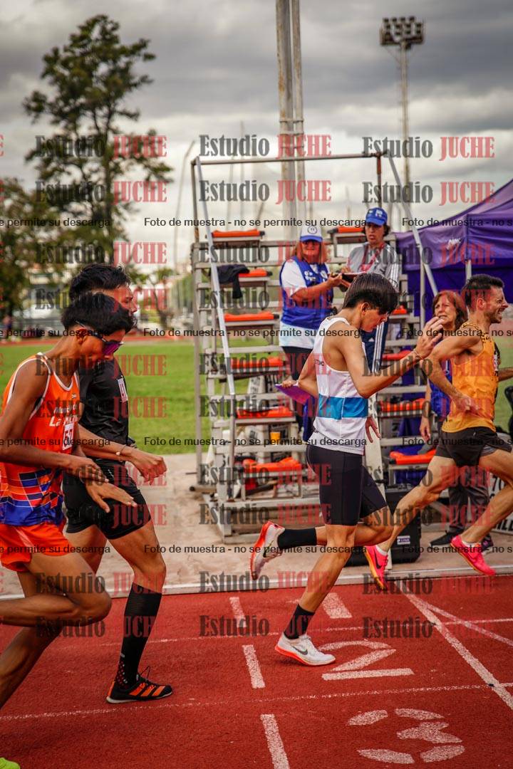Fotos de los 800 m de varones