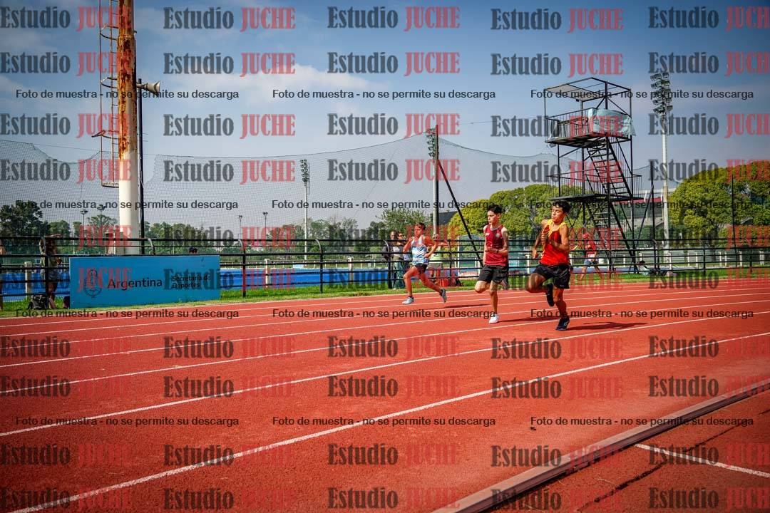 Fotos de los 200 m llanos de varones