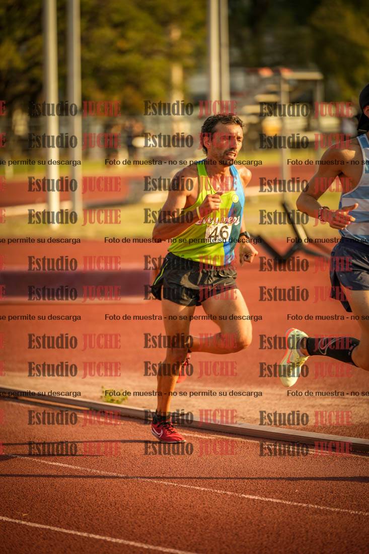 Fotos de los 5000 m llanos de mujeres y varones