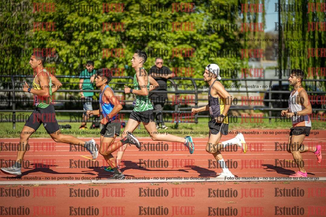 Fotos de los 5000 m llanos de varones