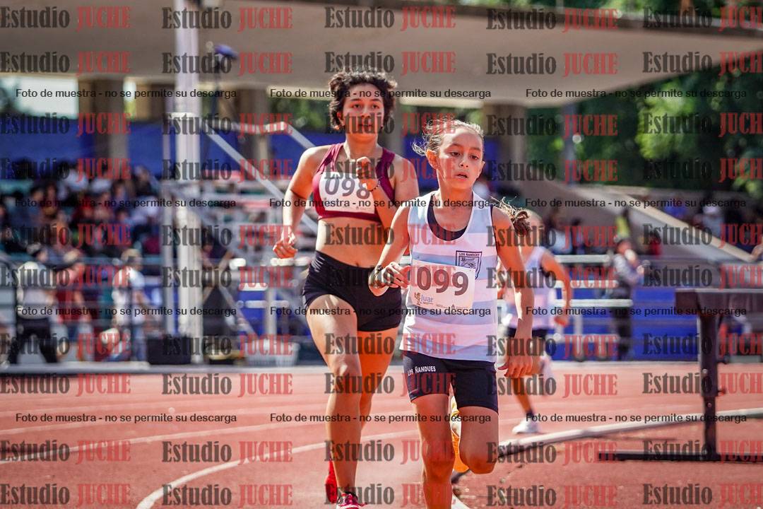 Fotos de los 600 m de mujeres