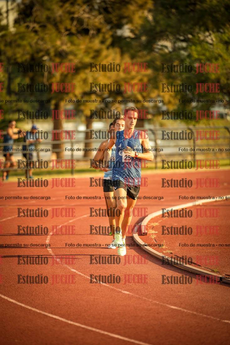 Fotos de los 5000 m llanos de mujeres y varones