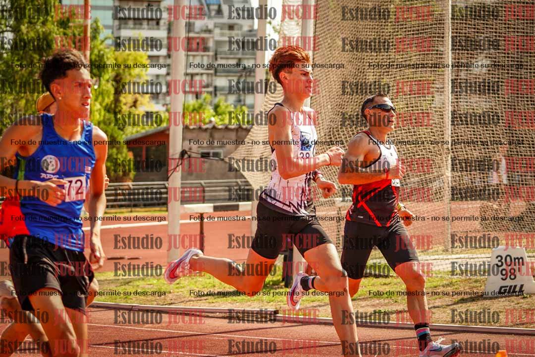 Fotos de los 800 m llanos de varones