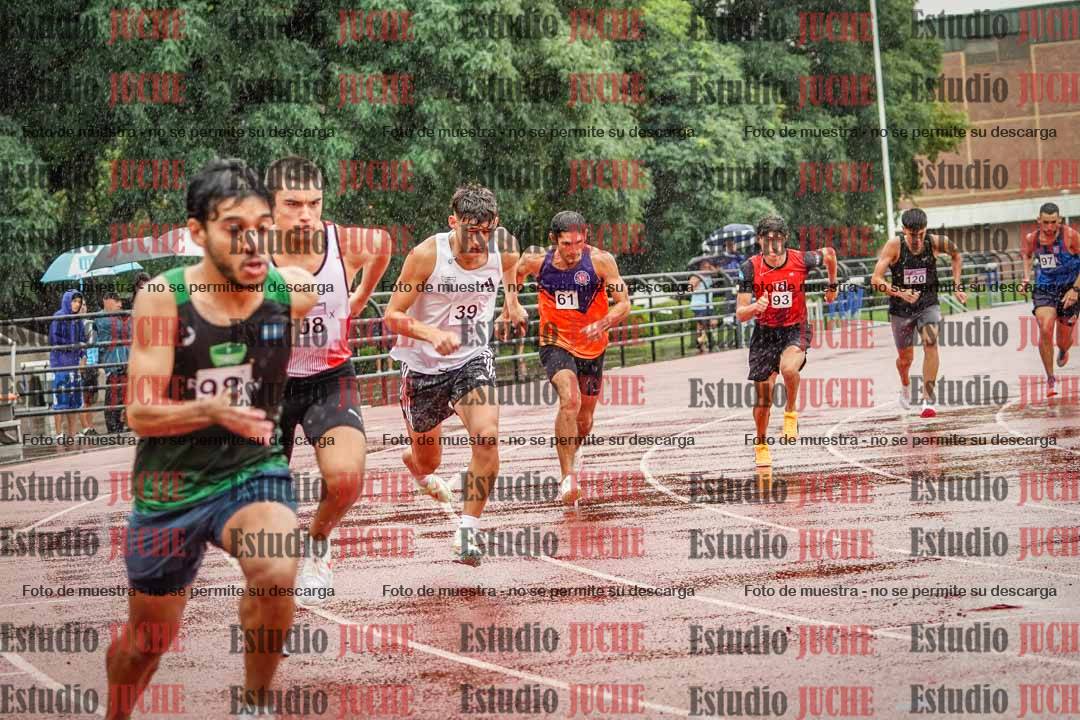 Fotos de los 800 m de varones