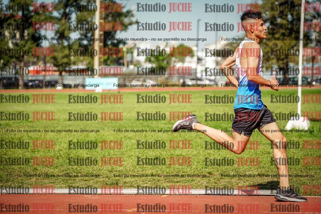 Fotos de los 600 m llanos de varones