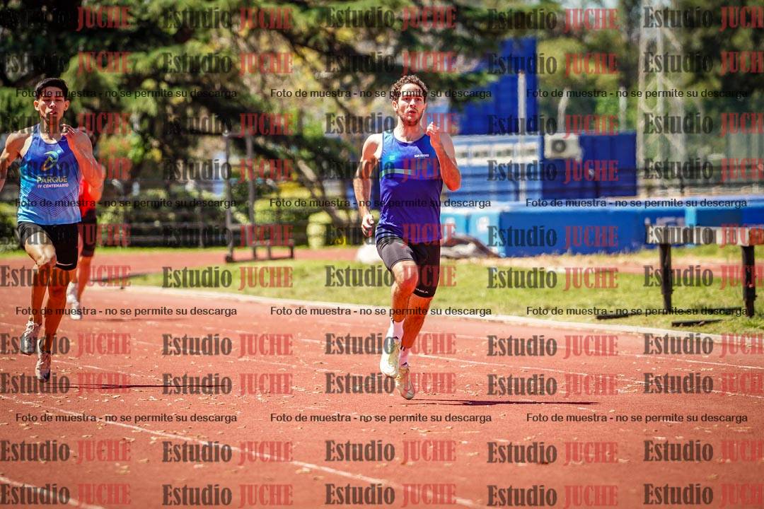 Fotos de los 400 m llanos de varones