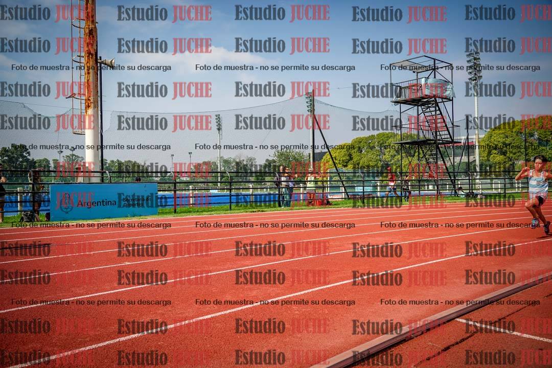 Fotos de los 200 m llanos de varones