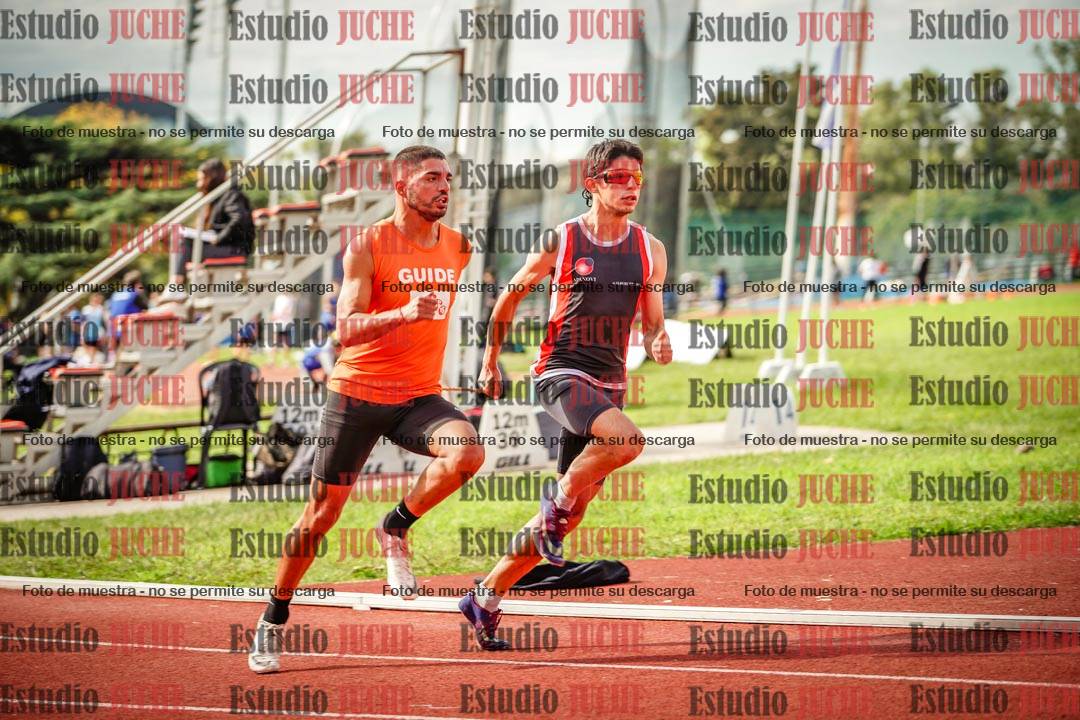 Fotos de los 400 m llanos de varones