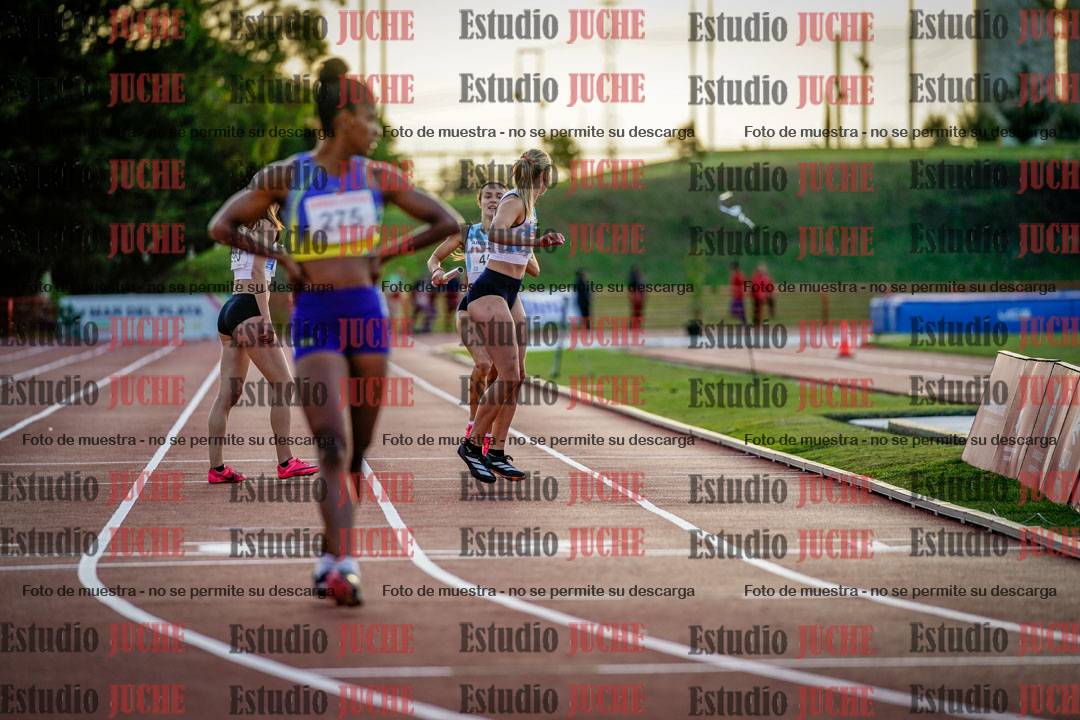 Fotos de los relevos 4x400 m de mujeres