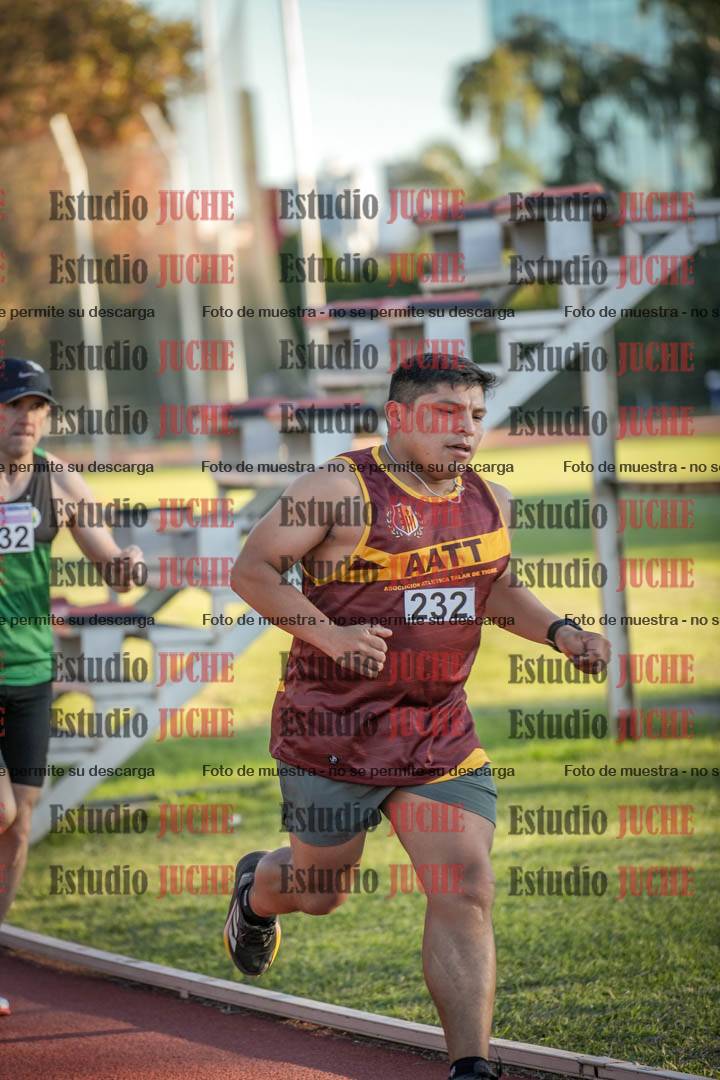 Fotos de los 3000 m llanos de varones