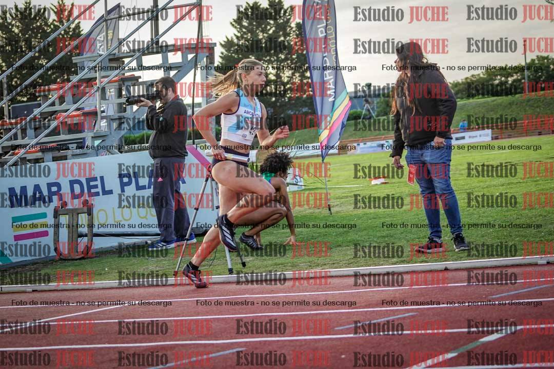 Fotos de los relevos 4x400 m de mujeres