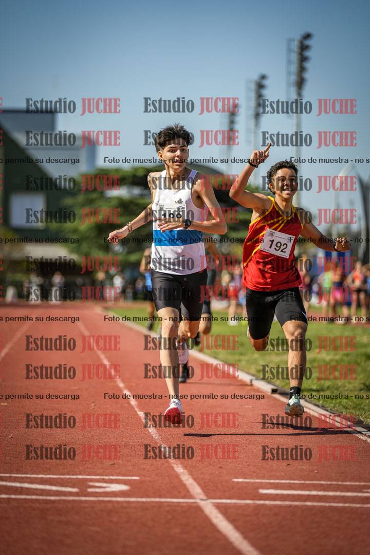 Fotos de los 600 m llanos de varones