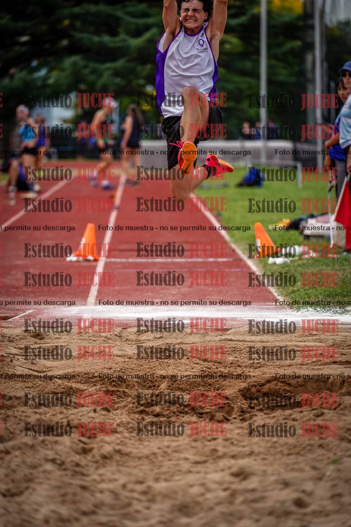 Fotos del salto triple de mujeres y varones