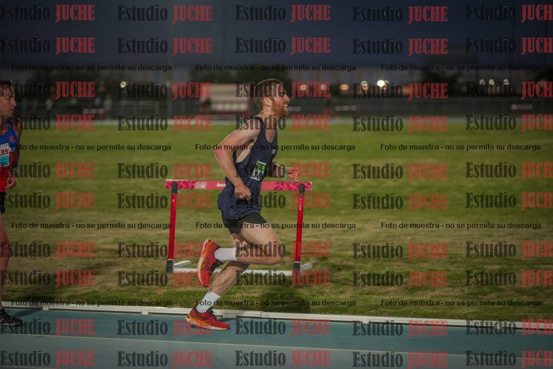 Fotos de los 3000 m llanos de varones