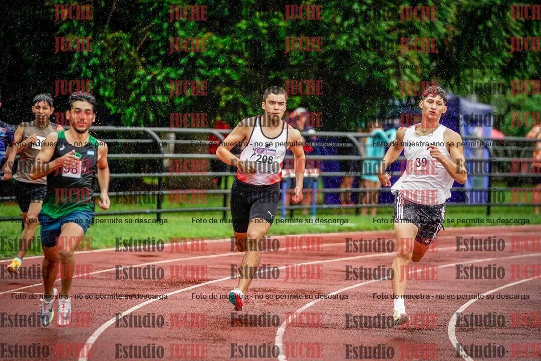 Fotos de los 800 m de varones