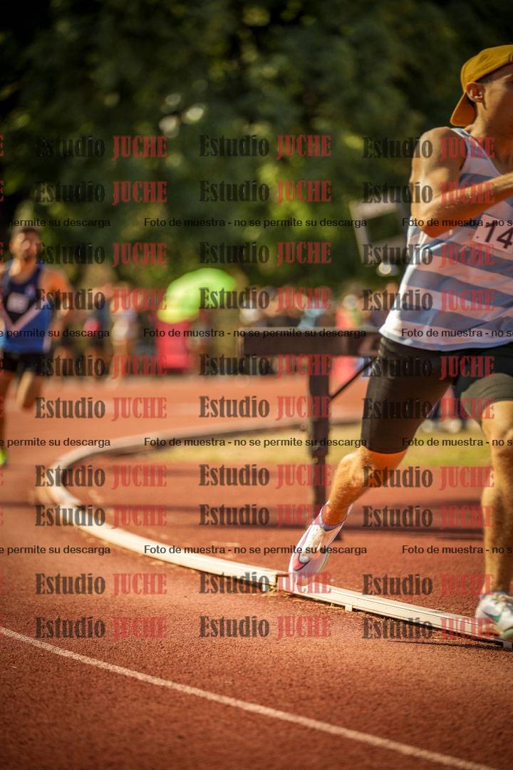 Fotos de los 800 m llanos de varones