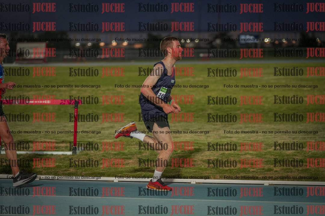 Fotos de los 3000 m llanos de varones
