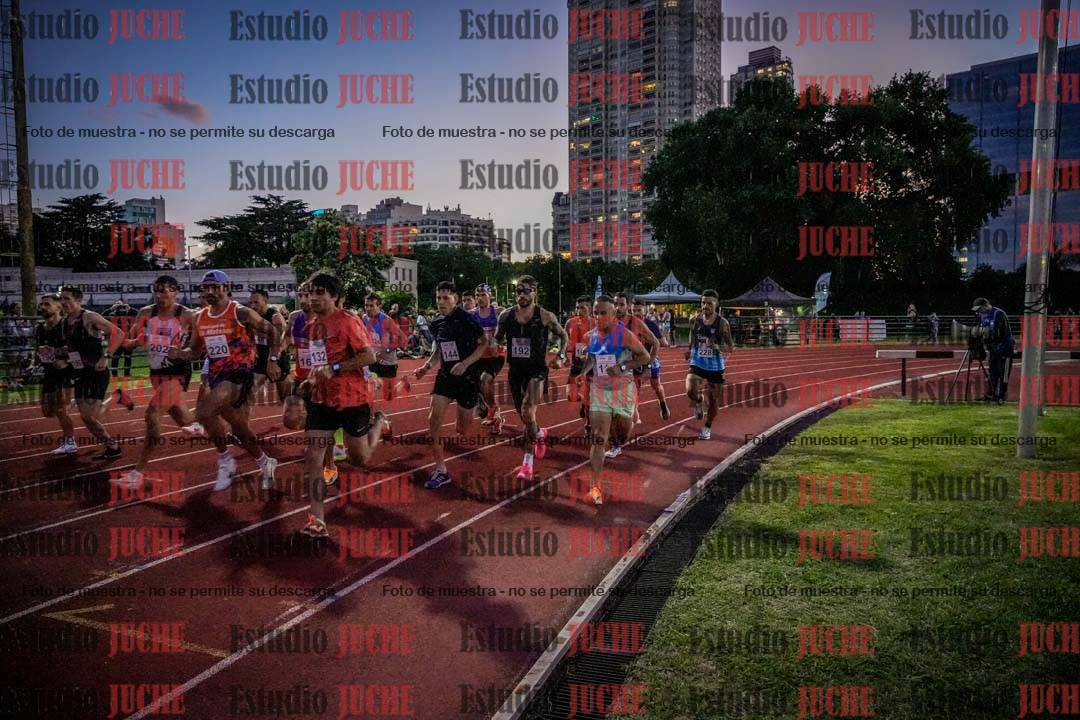 Fotos de los 1500 m llanos de varones