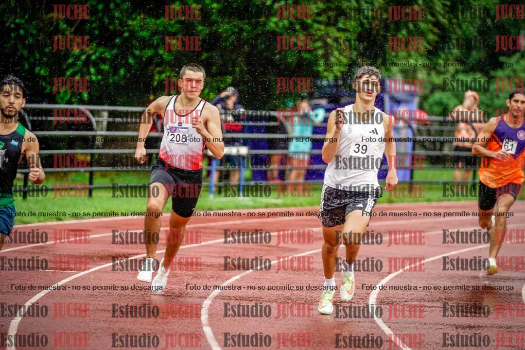 Fotos de los 800 m de varones