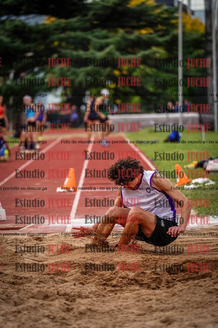 Fotos del salto triple de mujeres y varones