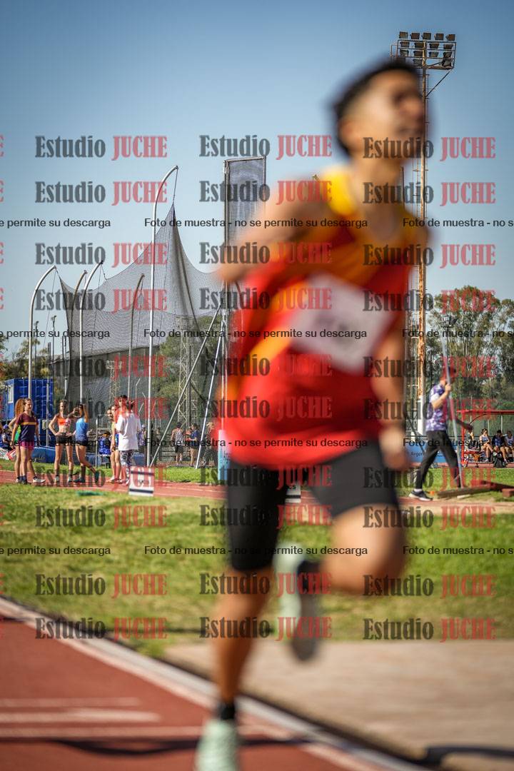 Fotos de los 600 m llanos de varones