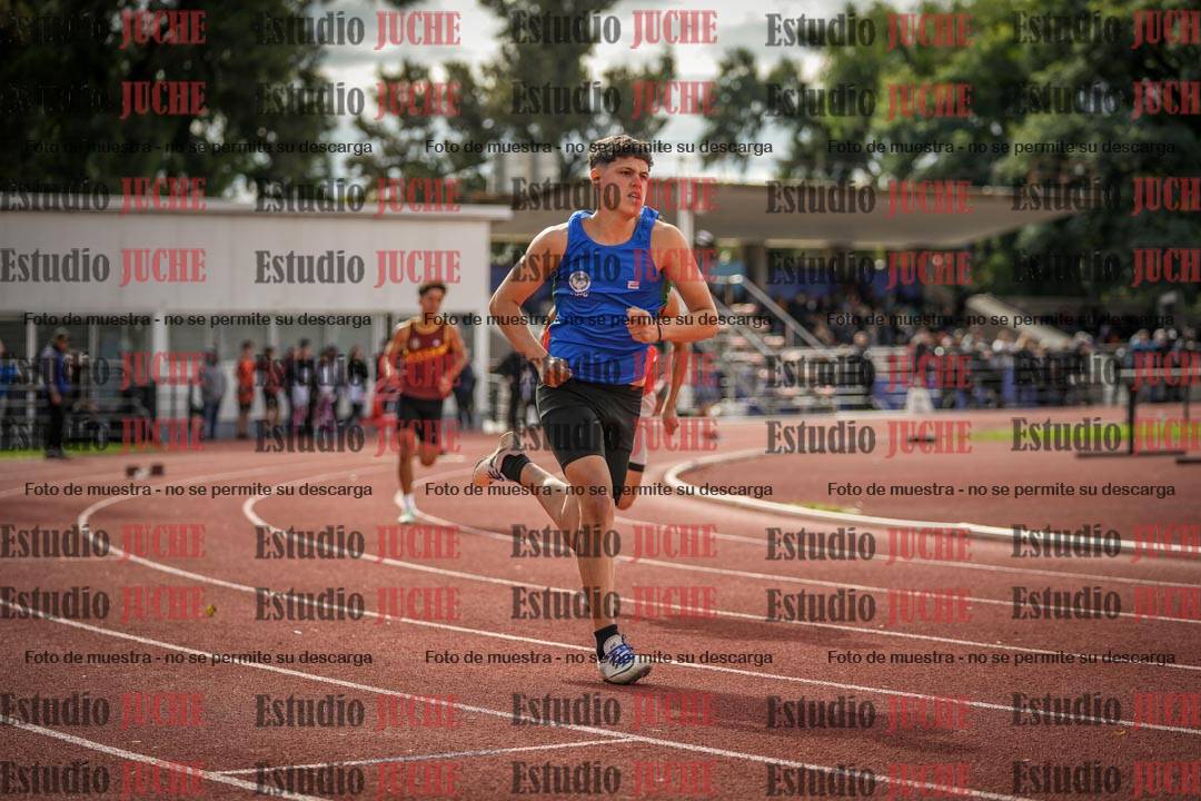 Fotos de los 400 m llanos de varones