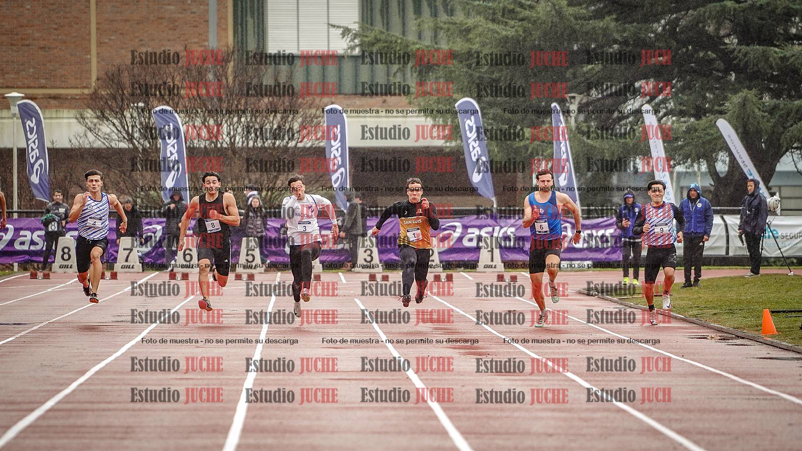 Fotos de los 100 m llanos de varones - FINAL