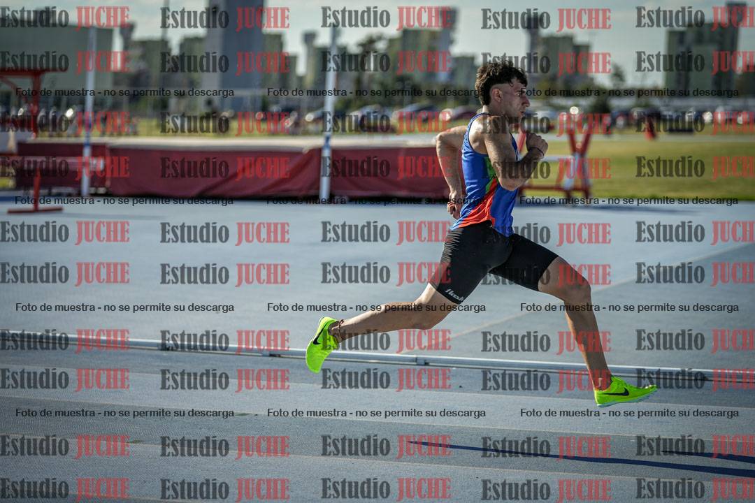 Fotos de los 400 m llanos de varones