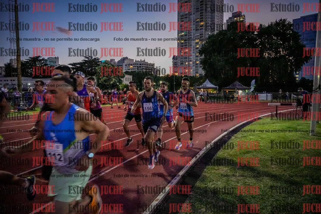 Fotos de los 1500 m llanos de varones