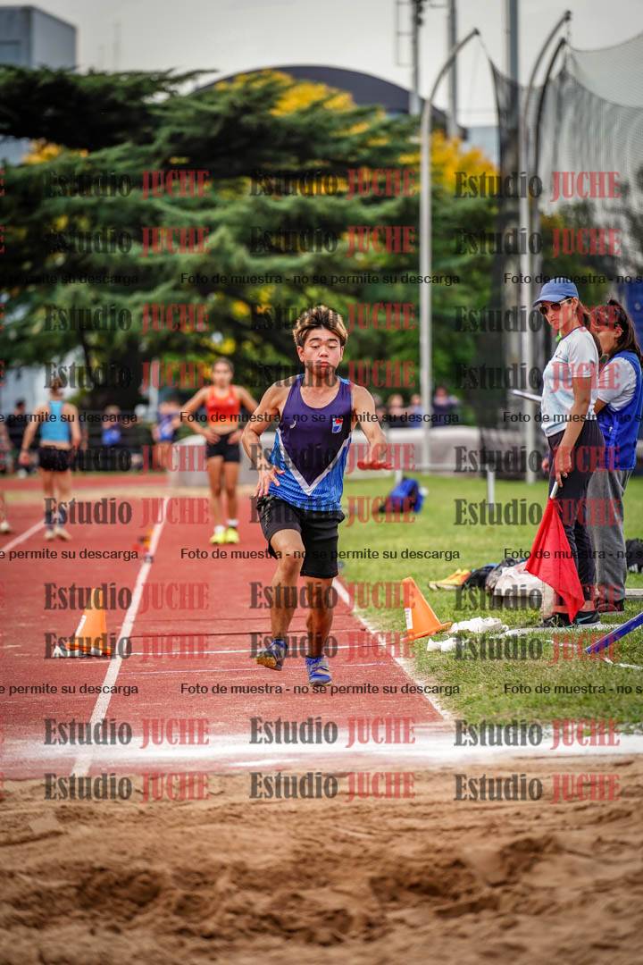 Fotos del salto triple de mujeres y varones