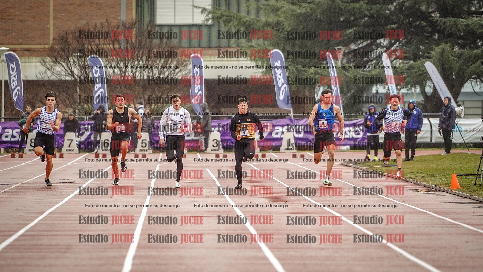 Fotos de los 100 m llanos de varones - FINAL