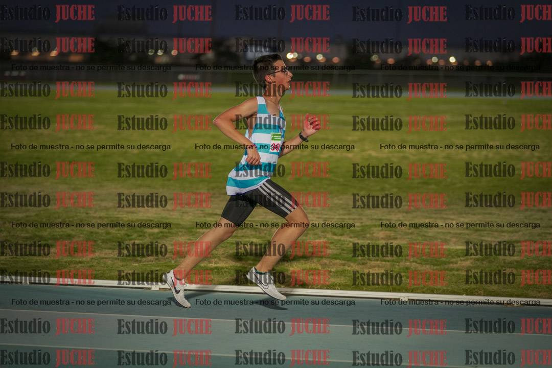 Fotos de los 3000 m llanos de varones
