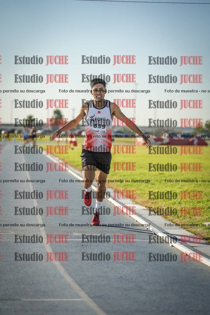 Fotos de los 1500 m llanos de varones