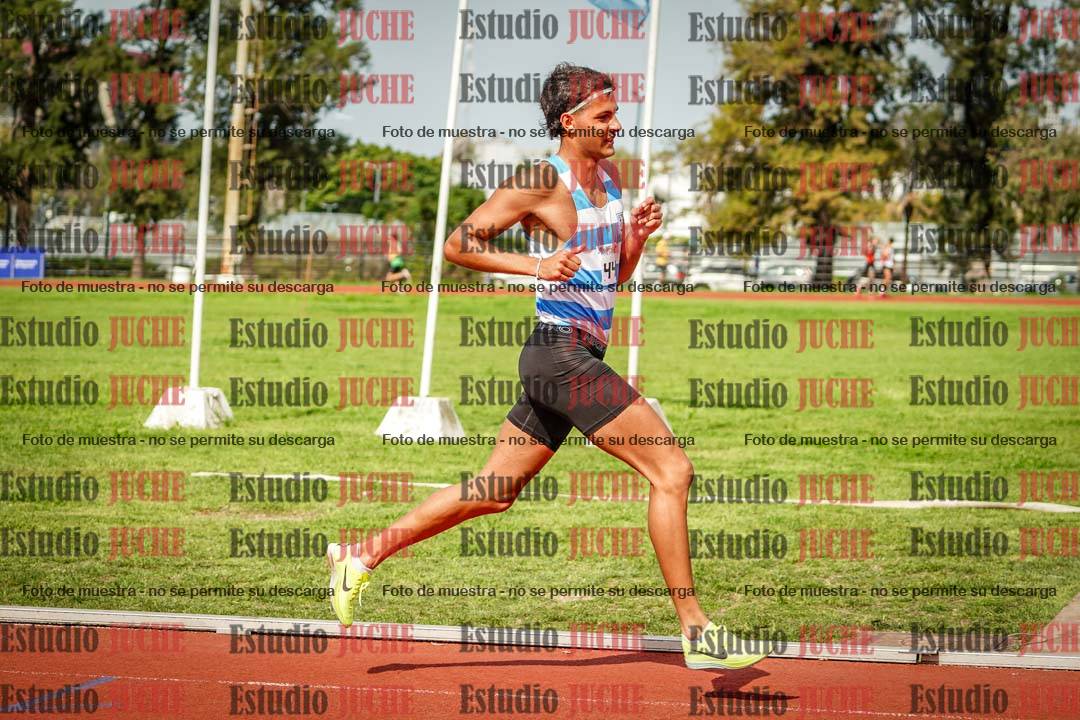 Fotos de los 3000 m llanos de varones