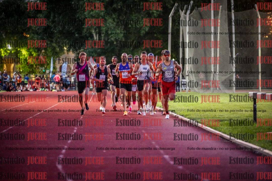 Fotos de los 1500 m llanos de varones