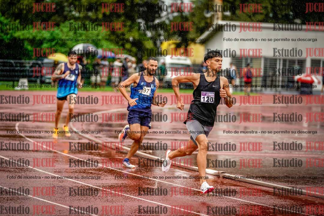 Fotos de los 800 m de varones
