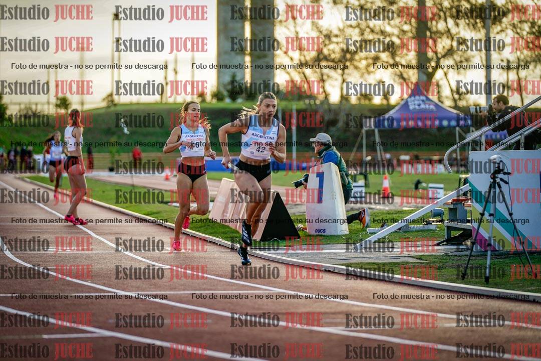 Fotos de los relevos 4x400 m de mujeres