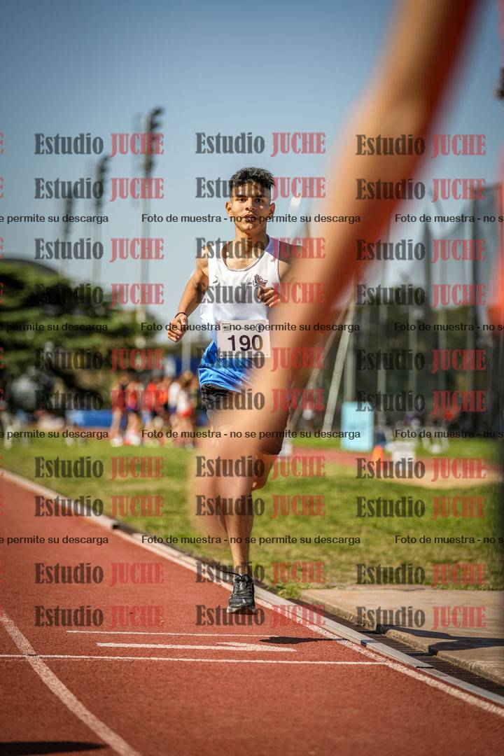 Fotos de los 600 m llanos de varones