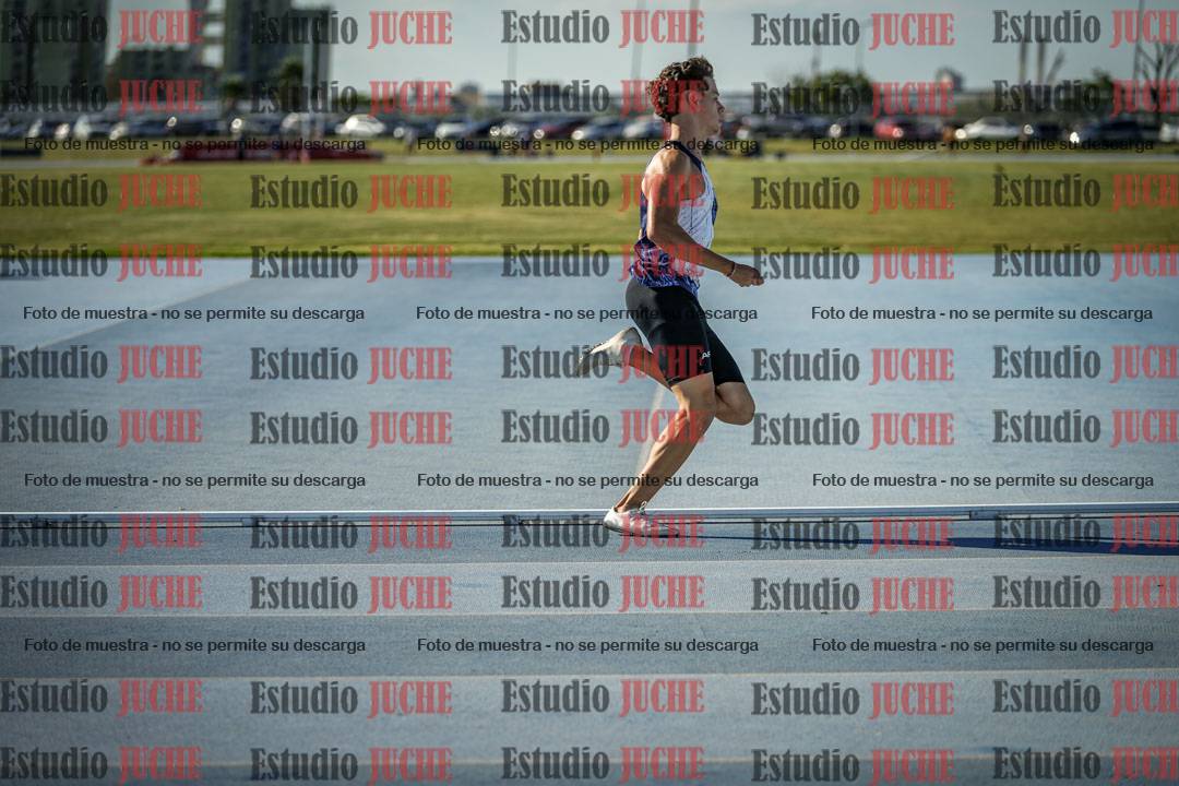 Fotos de los 400 m llanos de varones