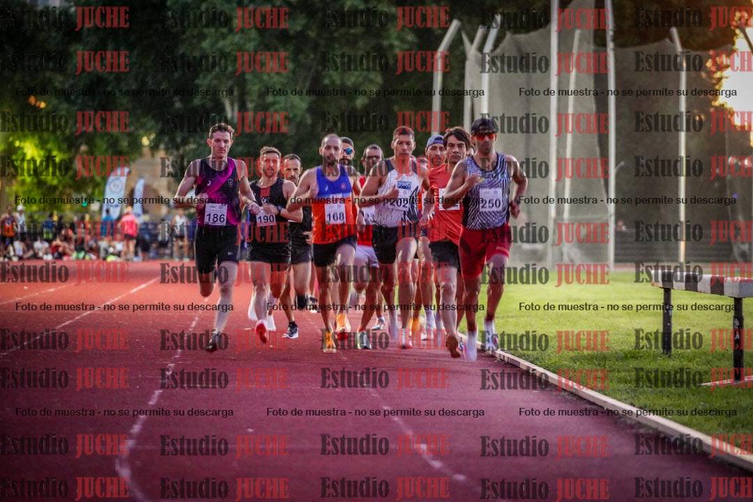 Fotos de los 1500 m llanos de varones