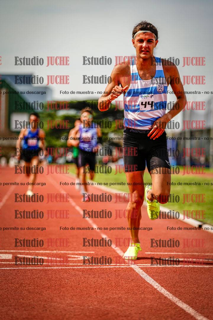Fotos de los 3000 m llanos de varones