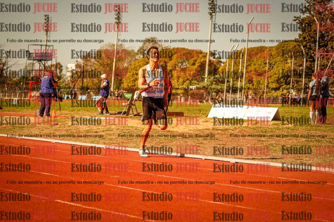 Fotos de los 800 m llanos de varones