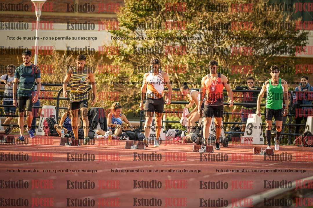 Fotos de los 100 m llanos de varones - FINAL