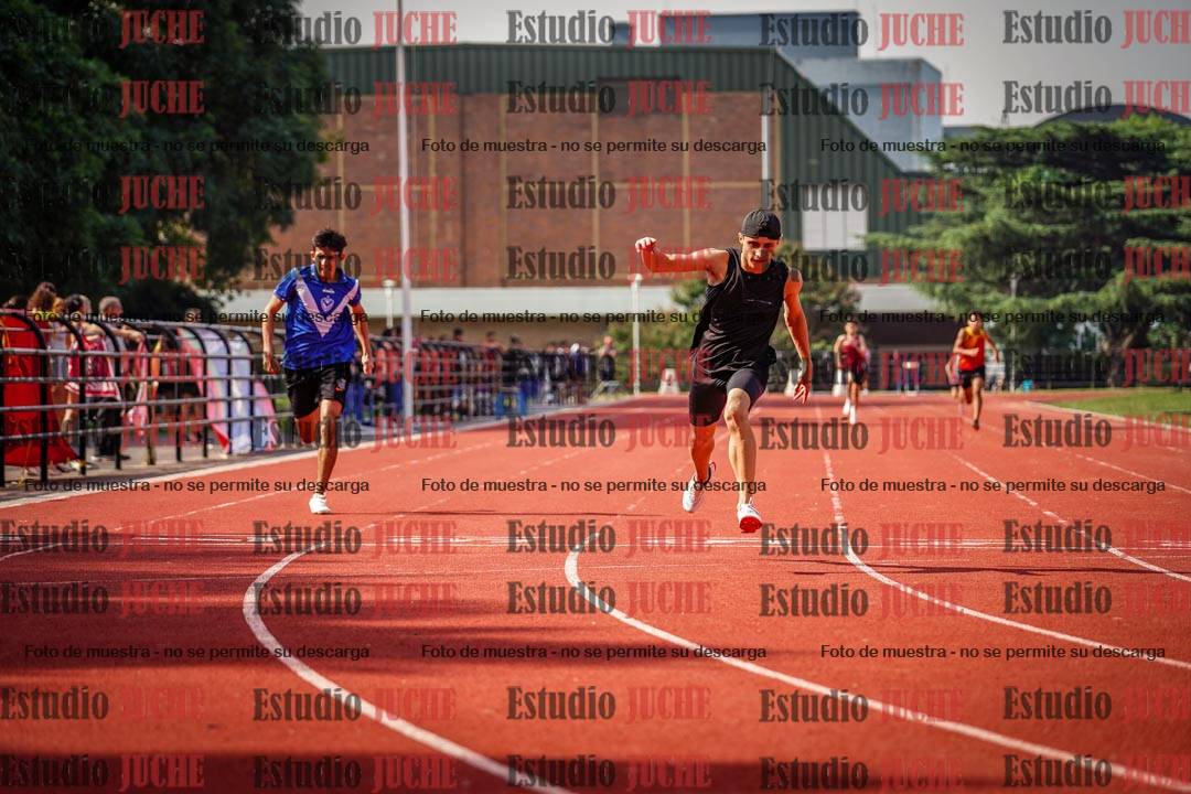 Fotos de los 200 m llanos de varones